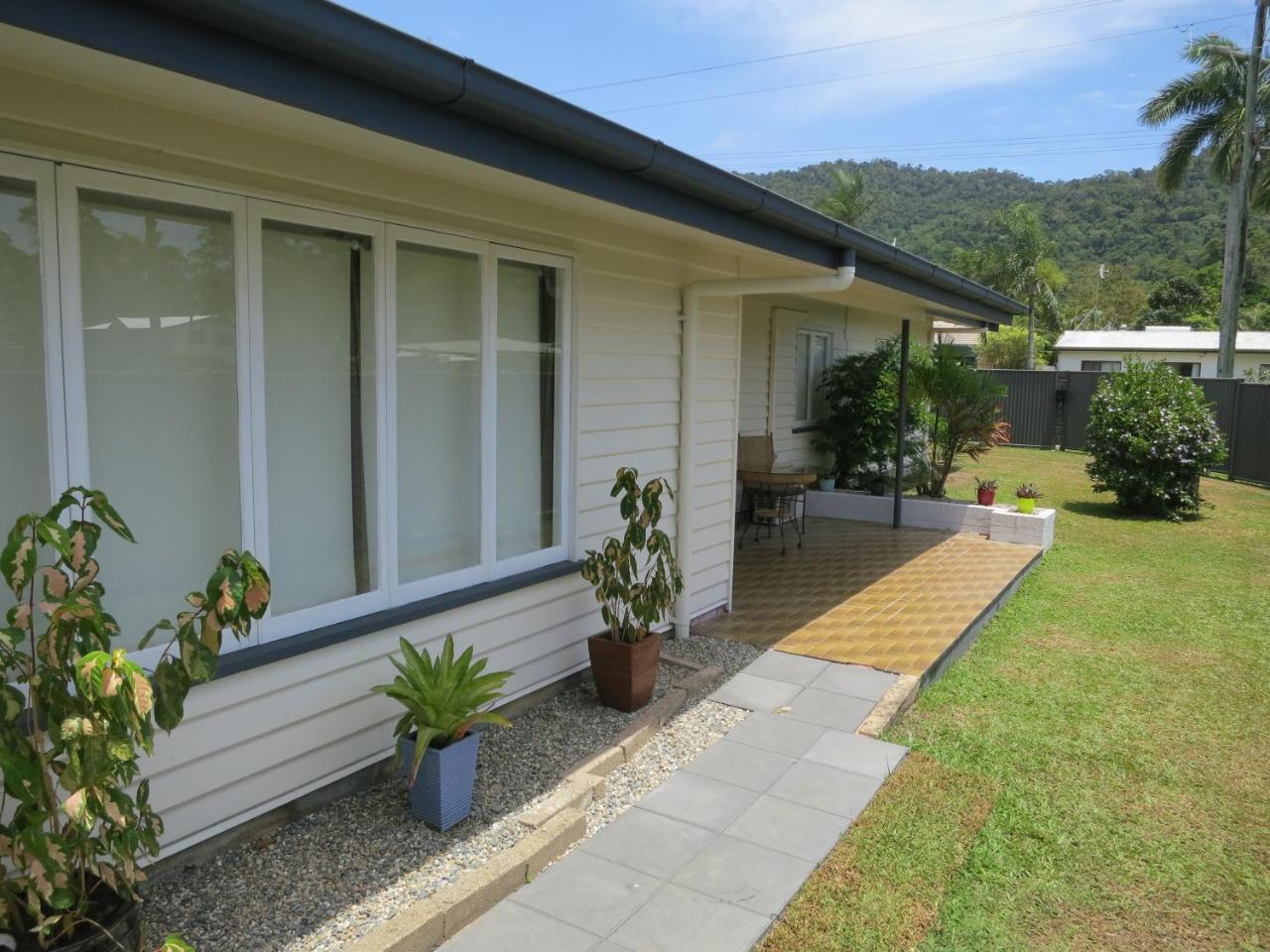 Edge Hill Clean & Green Cairns, 7 Minutes From The Airport, 7 Minutes To Cairns Cbd & Reef Fleet Terminal Экстерьер фото