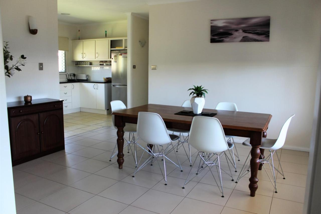Edge Hill Clean & Green Cairns, 7 Minutes From The Airport, 7 Minutes To Cairns Cbd & Reef Fleet Terminal Экстерьер фото